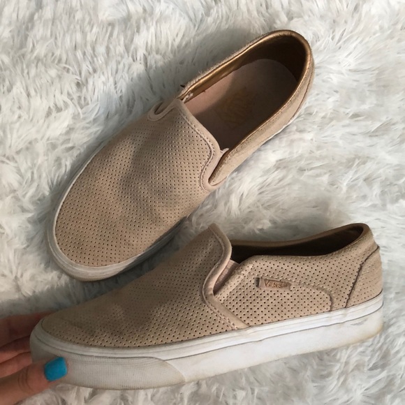 Vans Shoes - Pale pink vans ✨